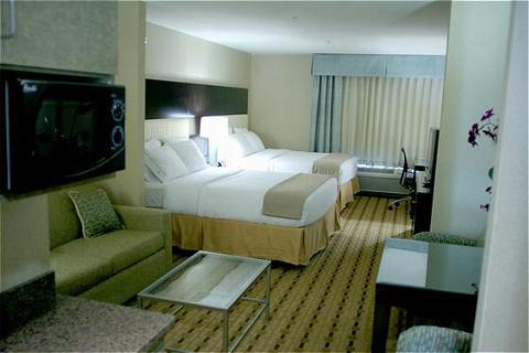 Express & Vegas Sw Springvalley By Ihg 3*