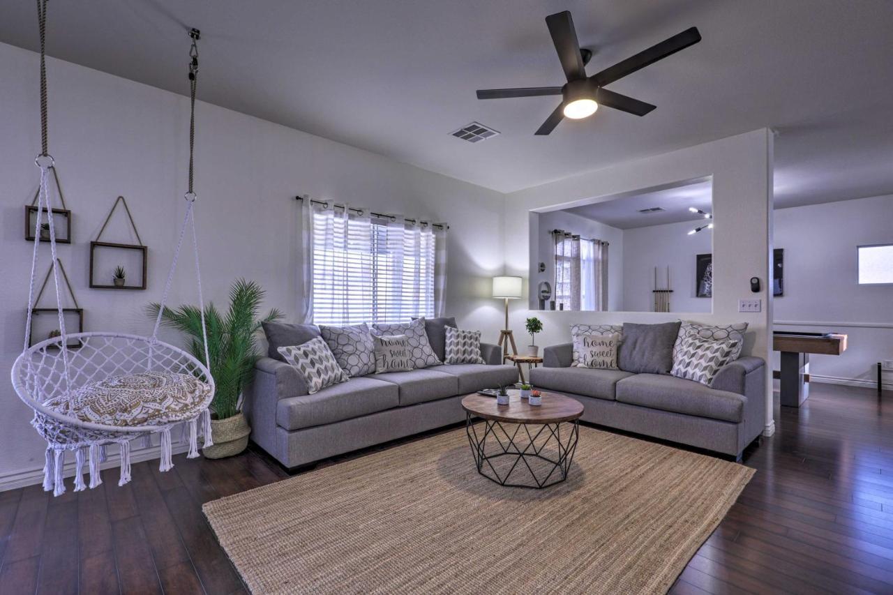 Holiday home Luxurious Vegas Digs Hot Tub, Bbq, Cabana And More! *