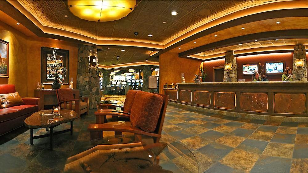 Silverton Casino Resort 3*