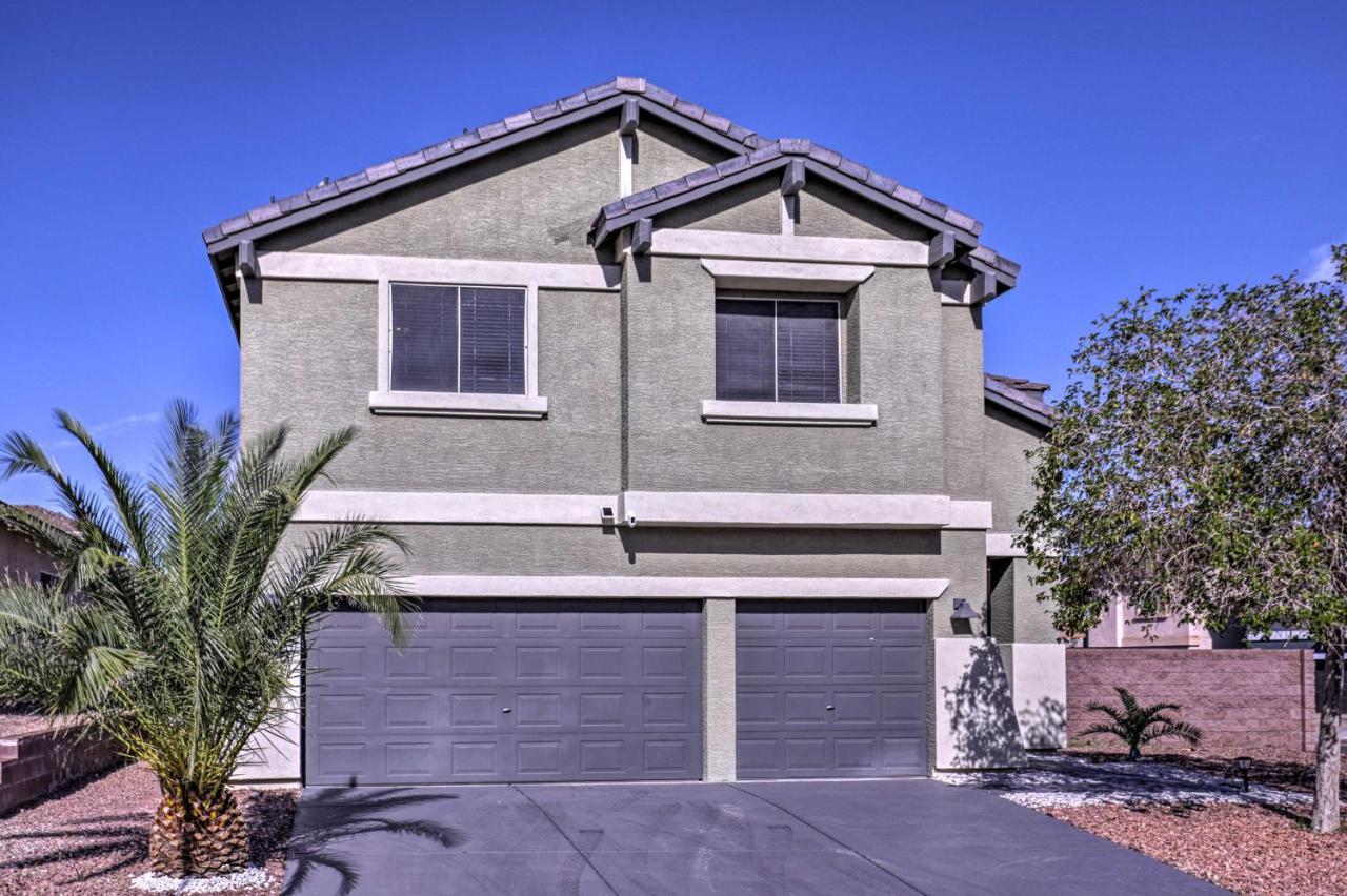 Luxurious Vegas Digs Hot Tub, Bbq, Cabana And More! Holiday home *