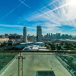 Palms Place Strip View Condo