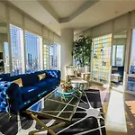 Elegant Corner 2 Bedroom Condo With Floor To Ceiling Windows
