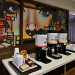 Hampton Inn & Suites Las Vegas Airport