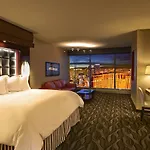 Suites At Elara Las Vegas Center Strip-No Resort Fees