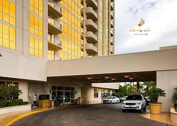 Amalz 1 Bedroom 2 Bathroom Balcony Suites At Mgm Signature !