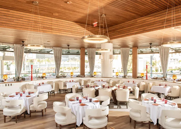 The Cromwell Hotel & Casino (Adults Only)