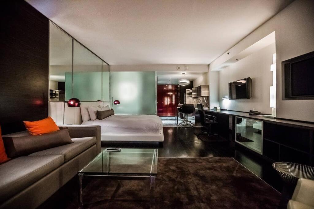 Hotel The Palms Place By Orgoto *