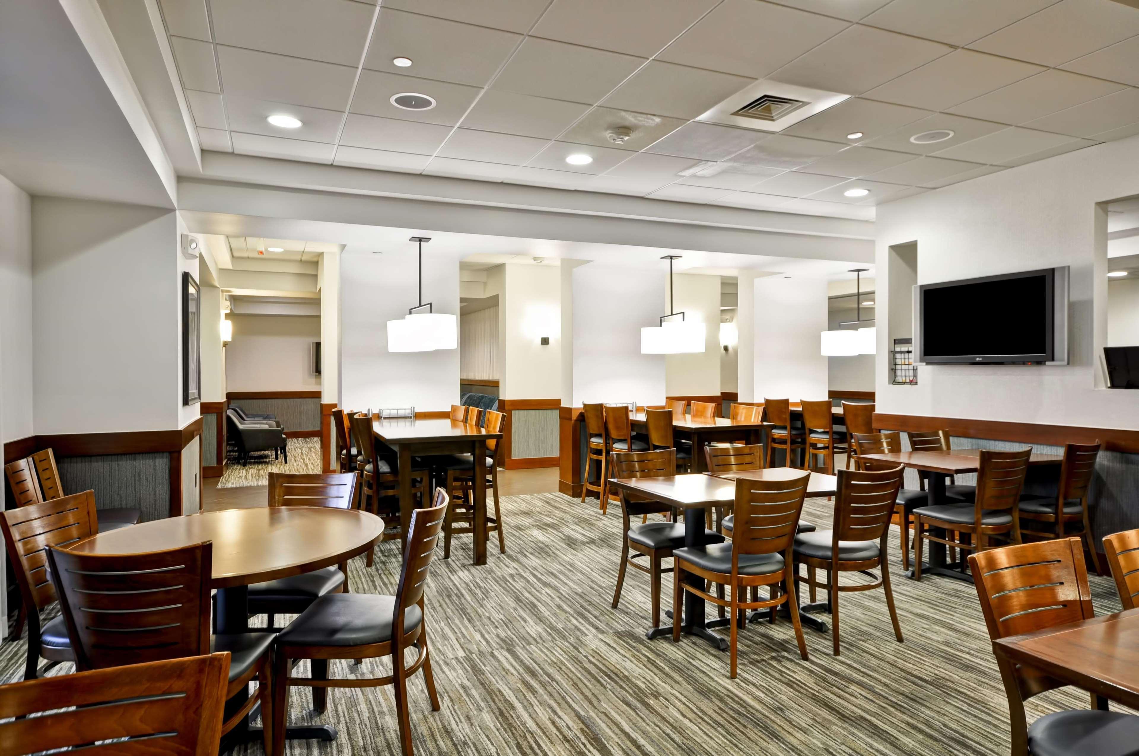 Hyatt Place Vegas Hotel 3*