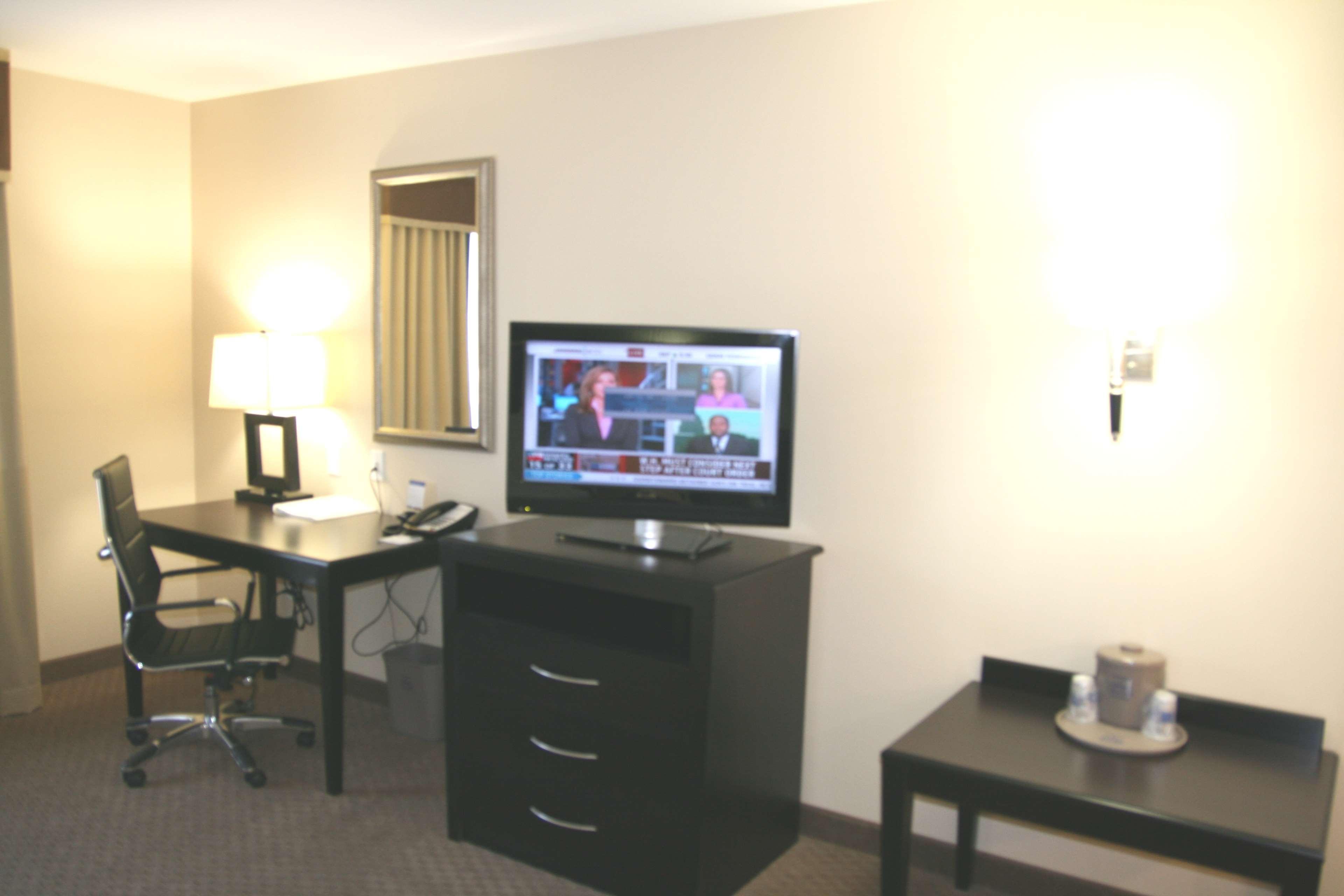Hotel Hampton & Vegas Airport 3*