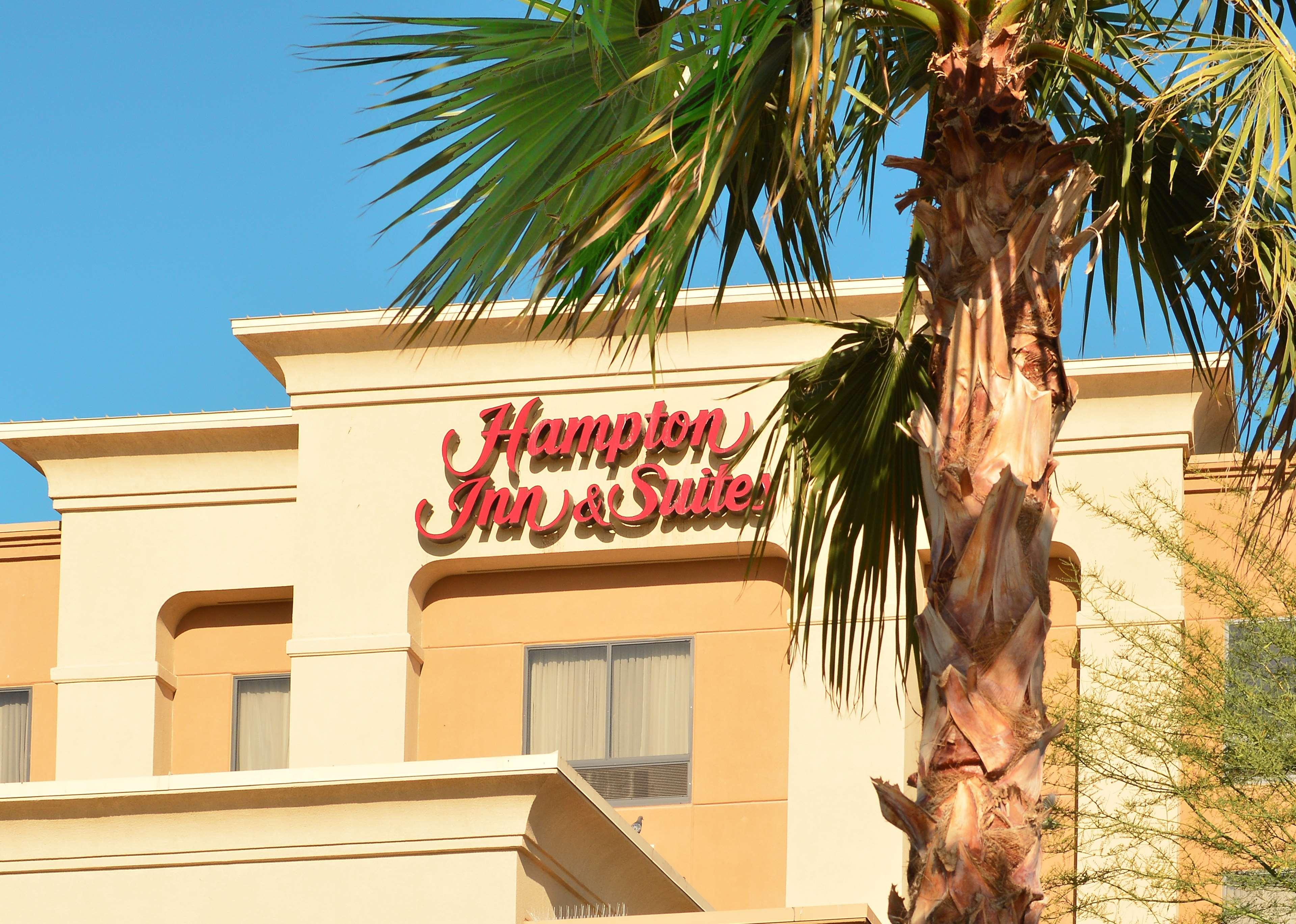 Hampton & Vegas Airport