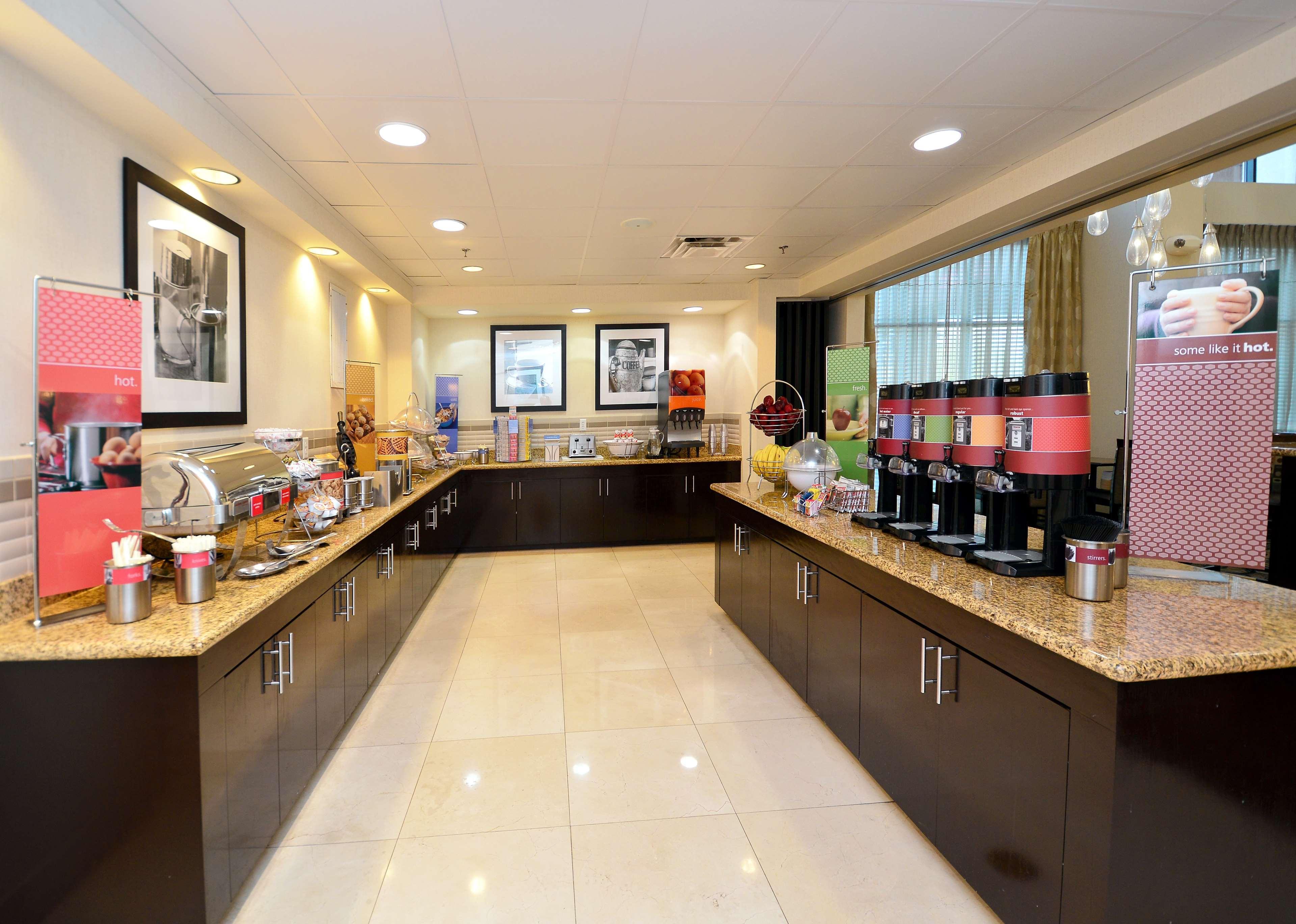 Hampton & Vegas Airport Hotel 3*