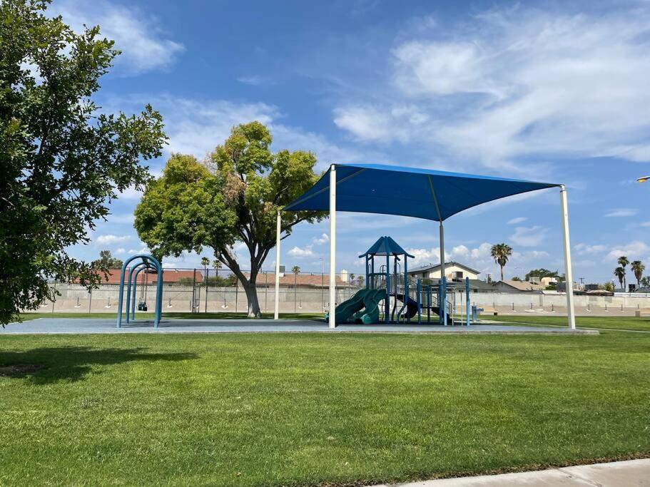 3bedroom 2bath 15 Min To Strip 10 Downtown Holiday home Las Vegas