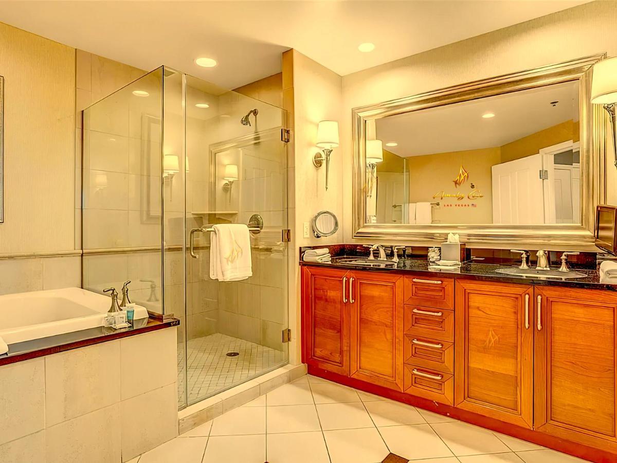Aparthotel Amalz 1 Bedroom 2 Bathroom Balcony At Mgm Signature !