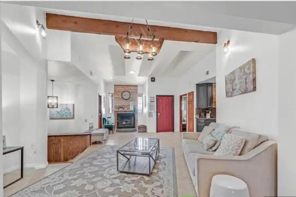Beautiful Oasis With Rv Or Boat Parking Holiday home