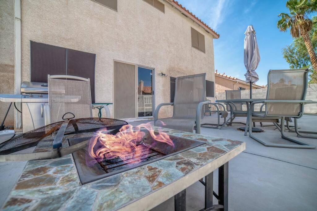 Luxury Modern In Vegas Ferienhaus