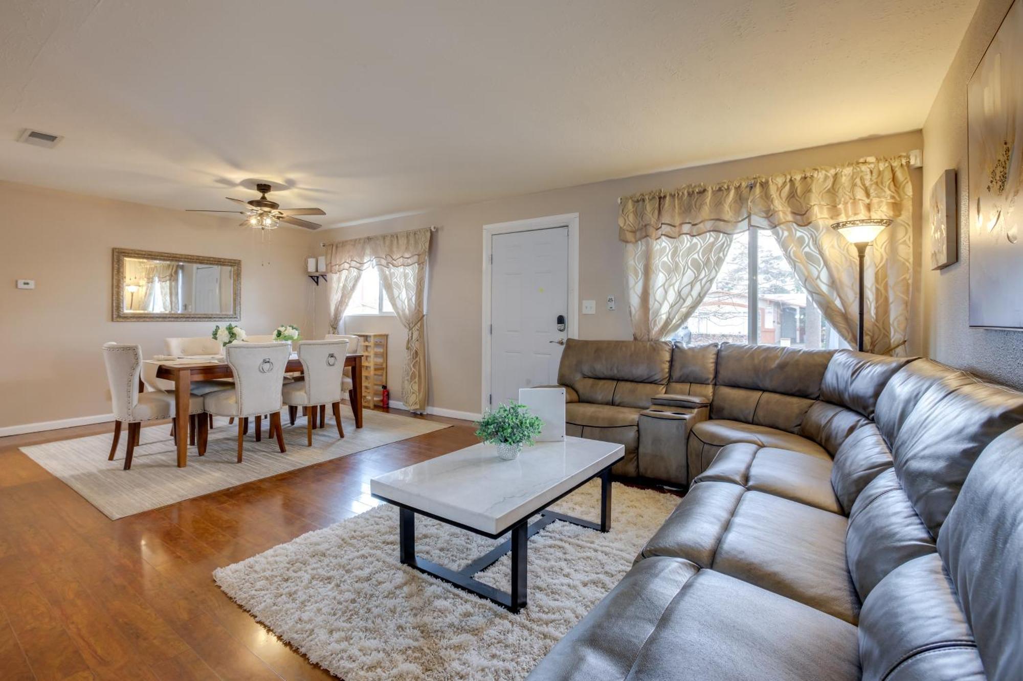 Pet-friendly Vegas Shared Pool And Hot Tub Ferienhaus Las Vegas