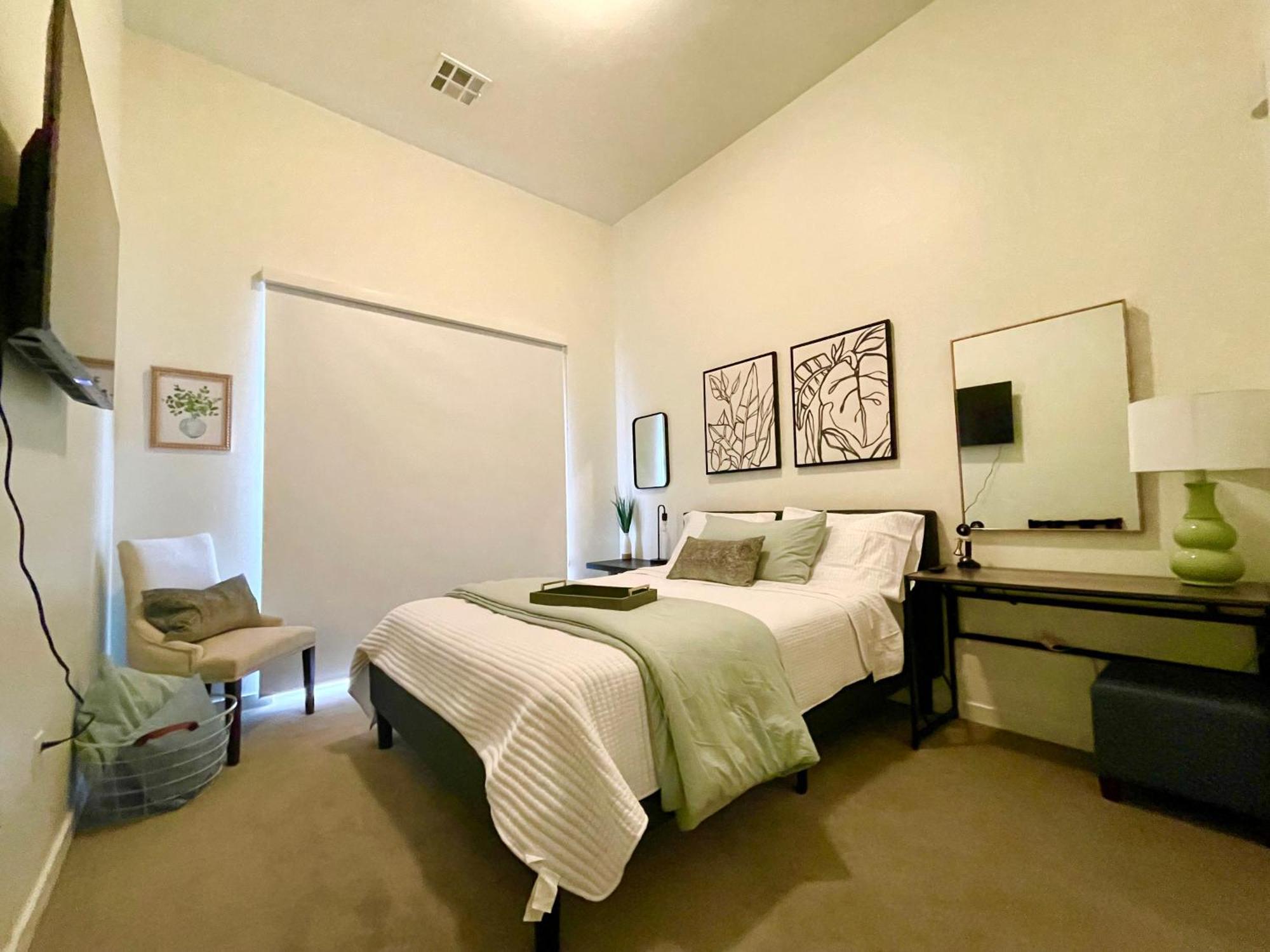 Apartment Fremont Experience With Pool/spa Las Vegas