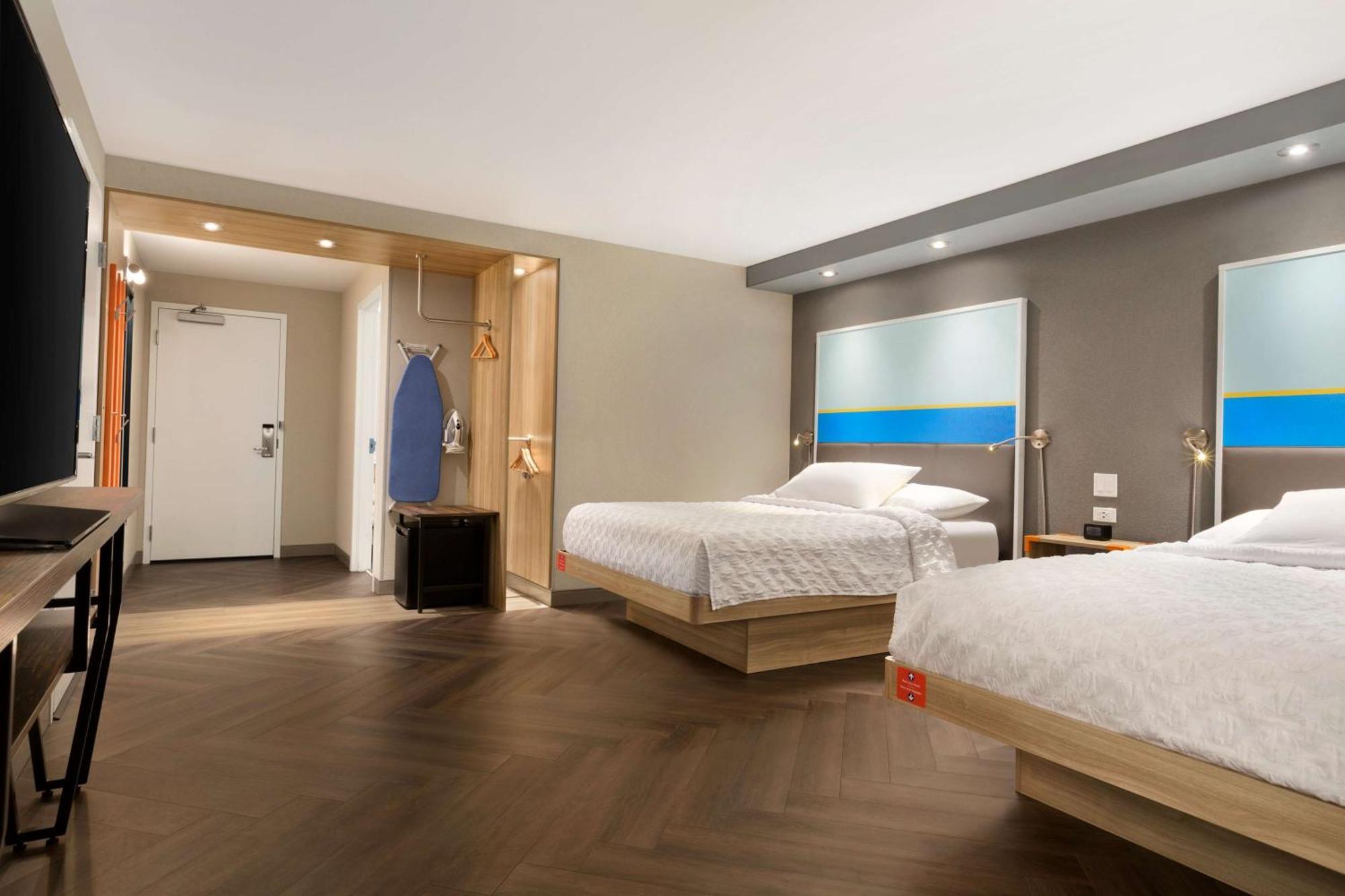 Hotel Tru By Hilton Vegas Airport Nv Las Vegas