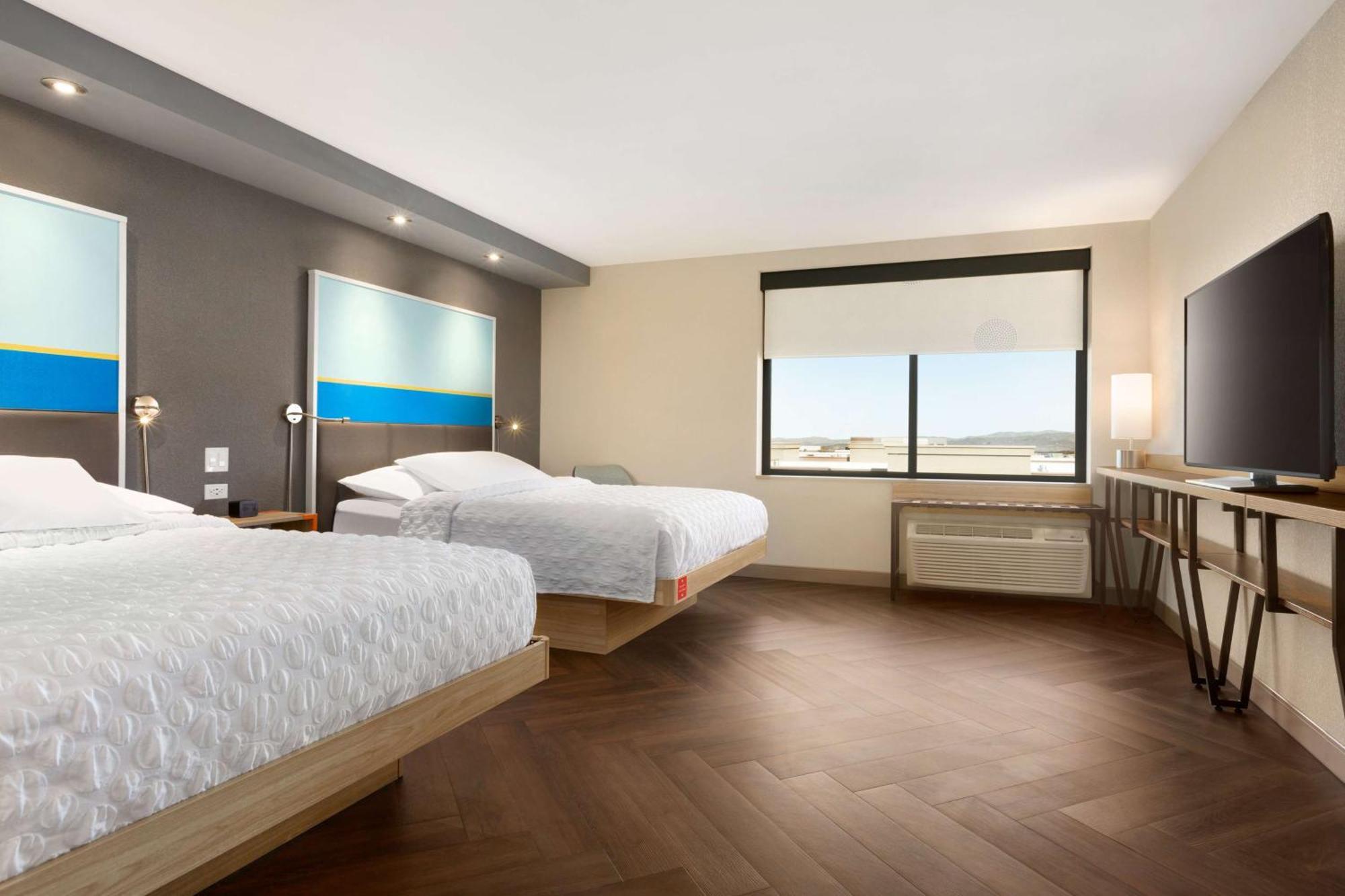 Hotel Tru By Hilton Vegas Airport Nv 3*