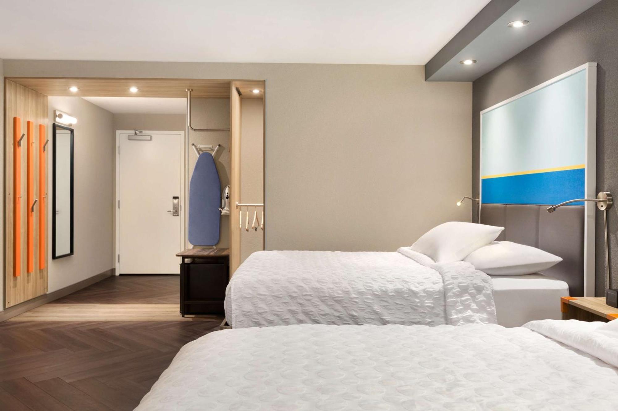 Hotel Tru By Hilton Vegas Airport Nv Las Vegas