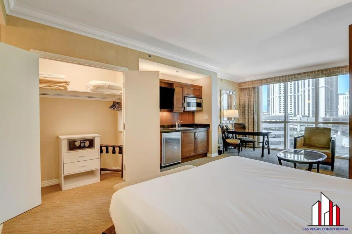 Mgm Signature-04-603 Strip View Jacuzzi Ferienhaus *