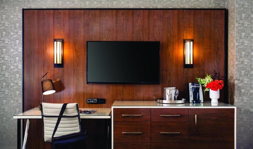 Mandalay Bay And Casino By Suiteness Hotel