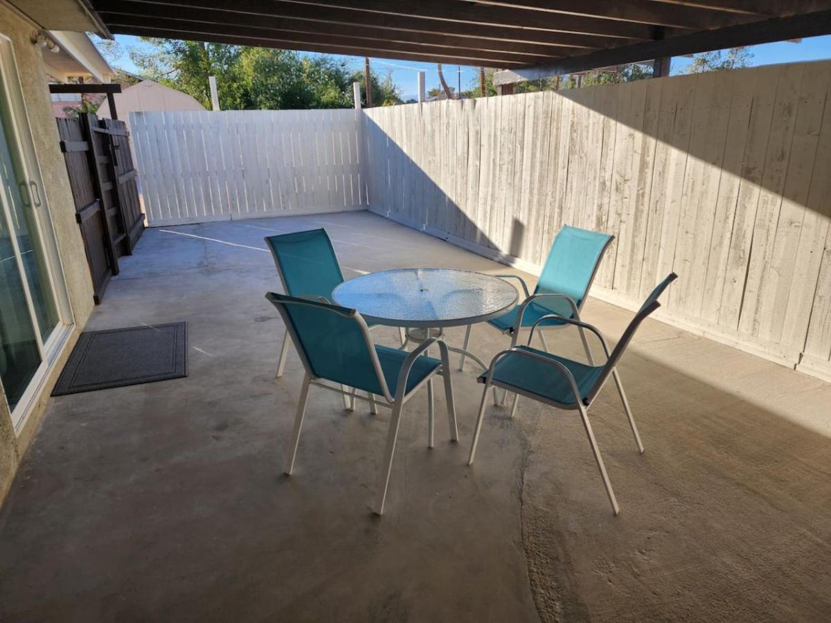 Mid-century Rural Ranch House Minutes To The Strip Ferienhaus *
