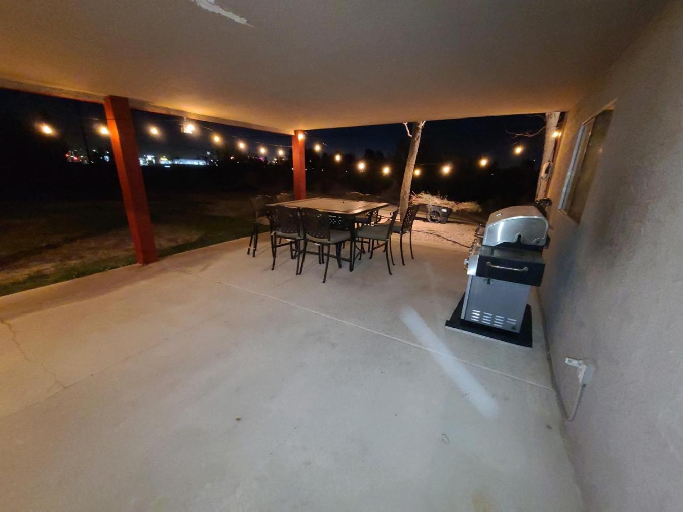 7 Bed Pool House Holiday home