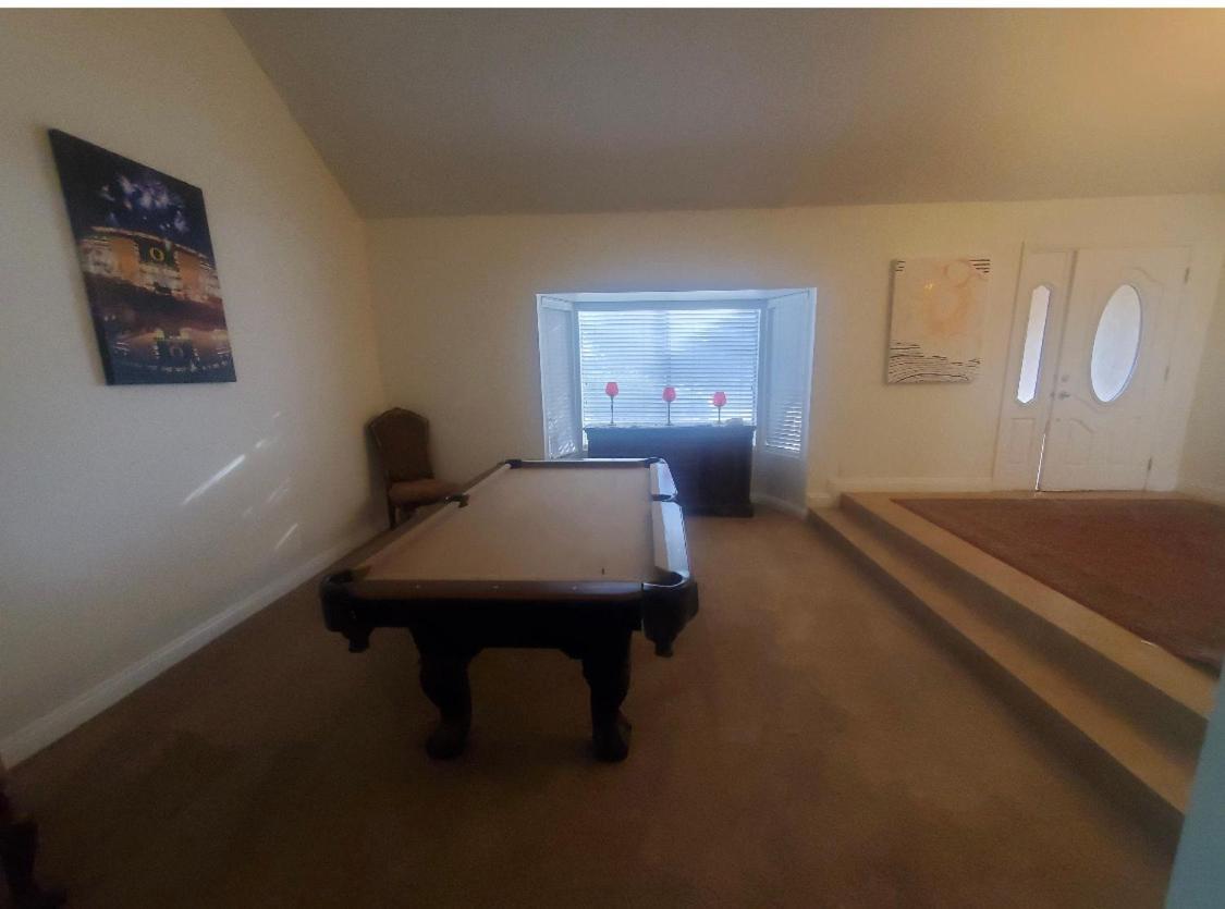 7 Bed Pool House