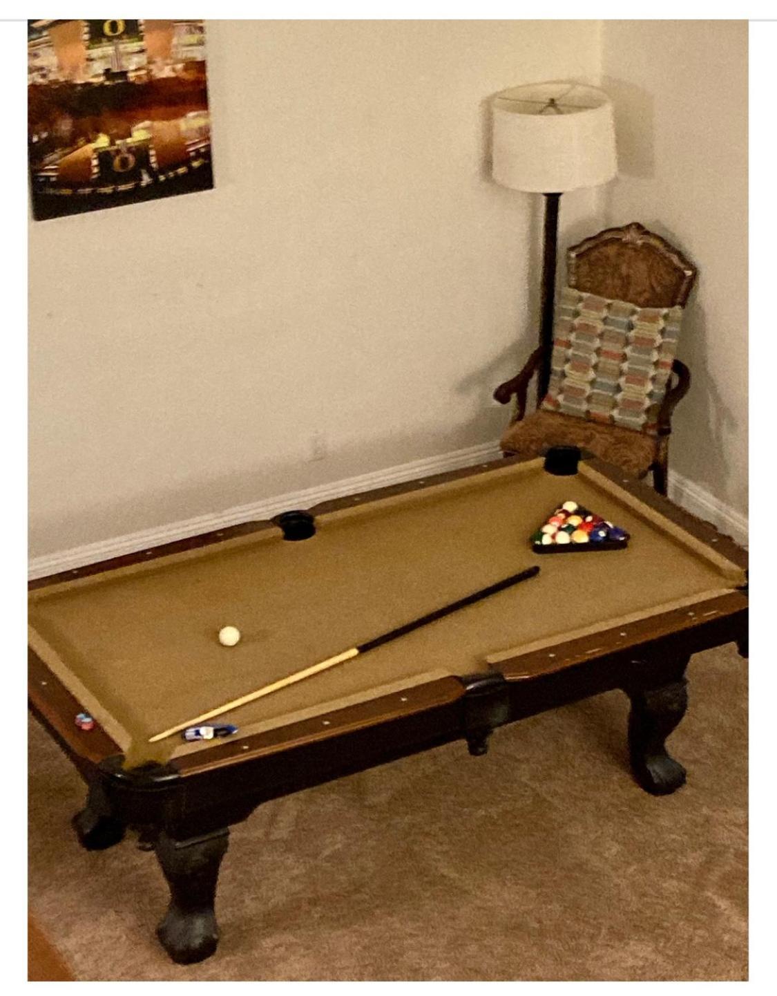7 Bed Pool House Las Vegas