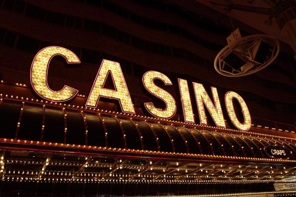 Four Queens And Casino