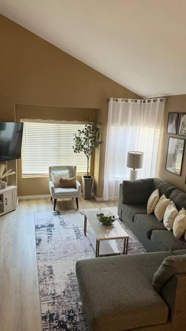 Ferienhaus Heart Of Vegas 8 Beds, Pool Table, Bbq! Las Vegas