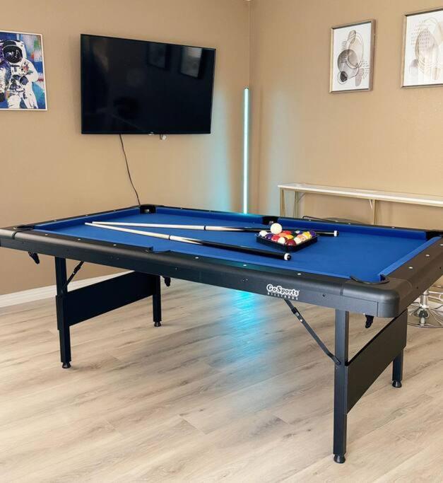 Heart Of Vegas 8 Beds, Pool Table, Bbq! Ferienhaus *