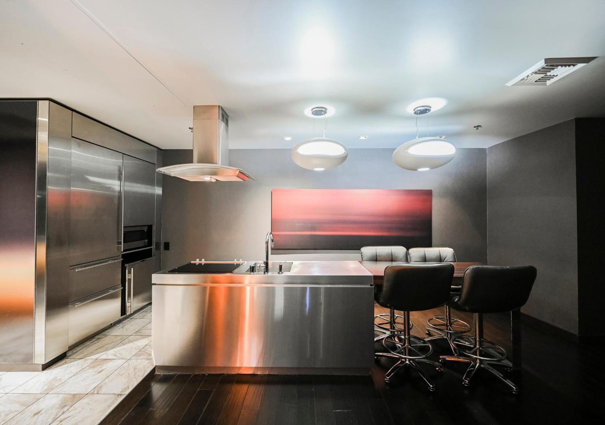 Aparthotel Stripviewsuites Two-bedroom Con-joined Exclusive