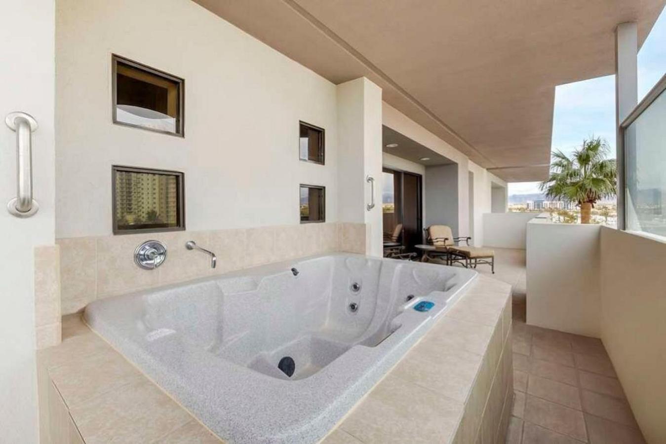 Diamond - Cancun Vegas Luxury 1bd Ferienhaus