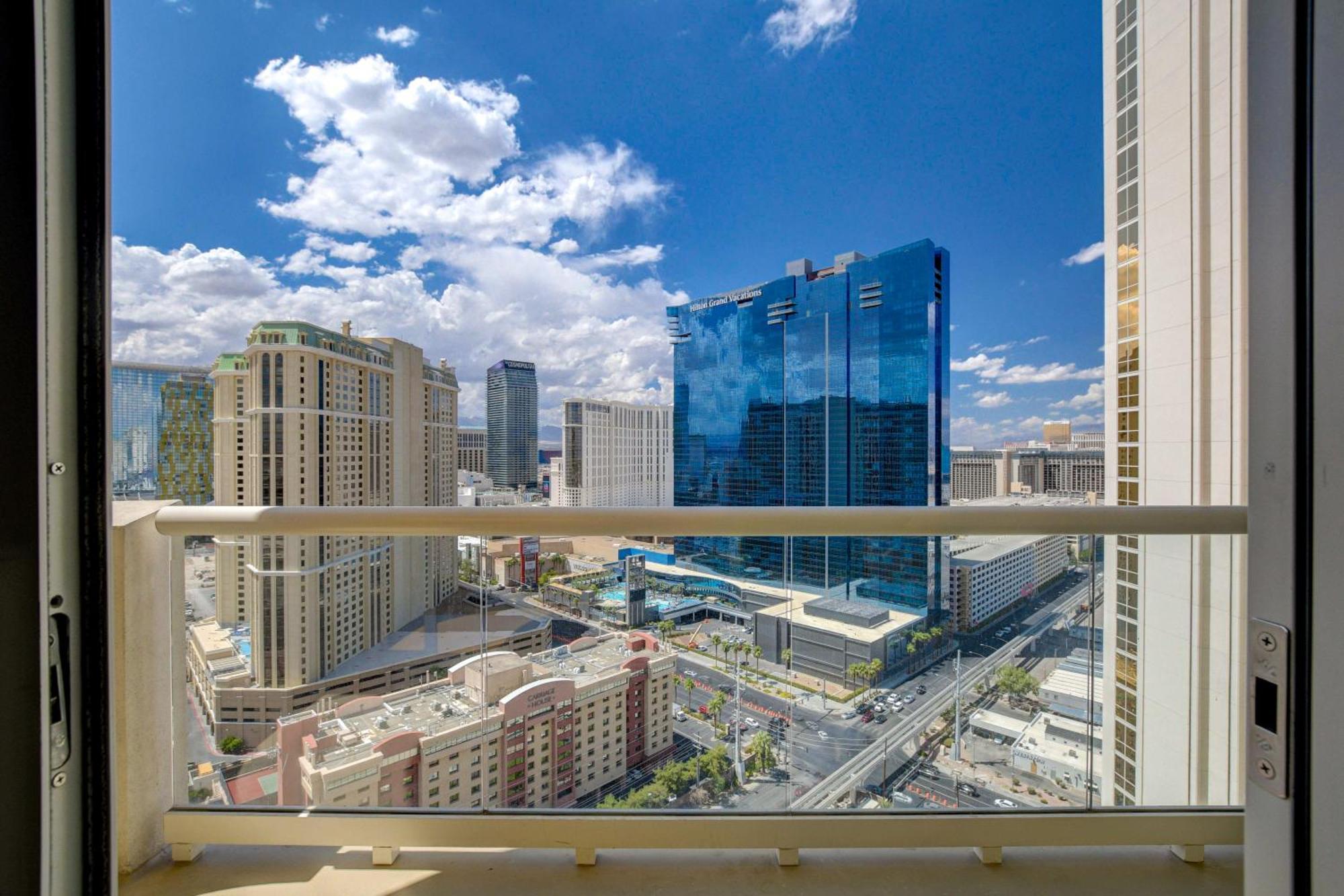 Aparthotel Premium Jr Mgm Signature Balcony Strip View