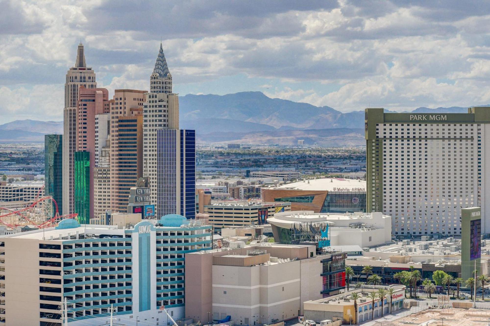 Premium Jr Mgm Signature Balcony Strip View Aparthotel Las Vegas