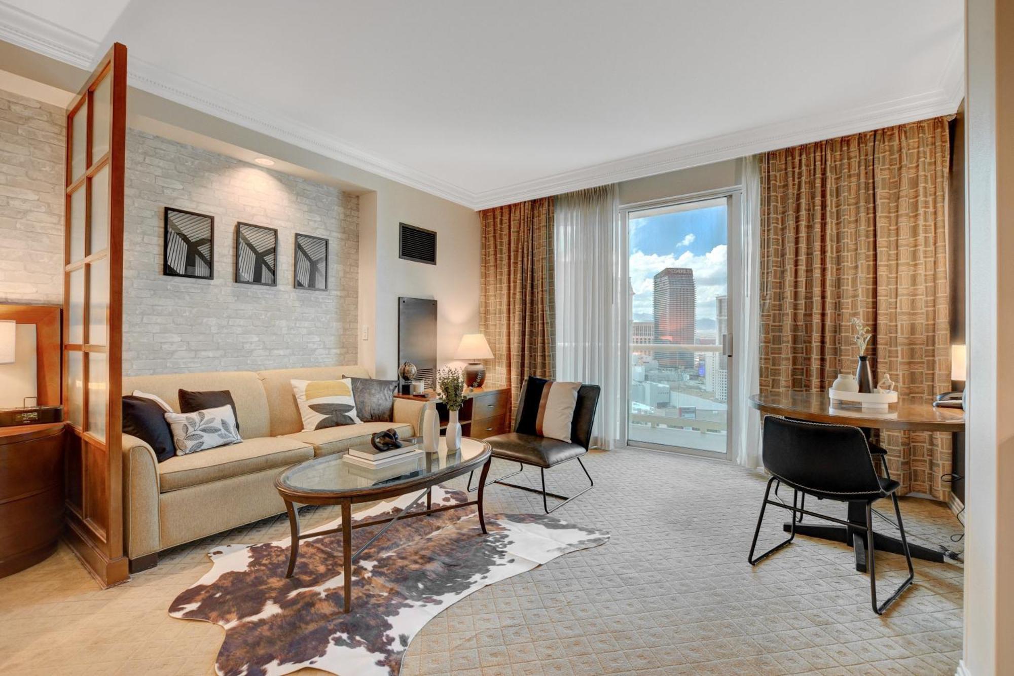Premium Jr Mgm Signature Balcony Strip View Las Vegas