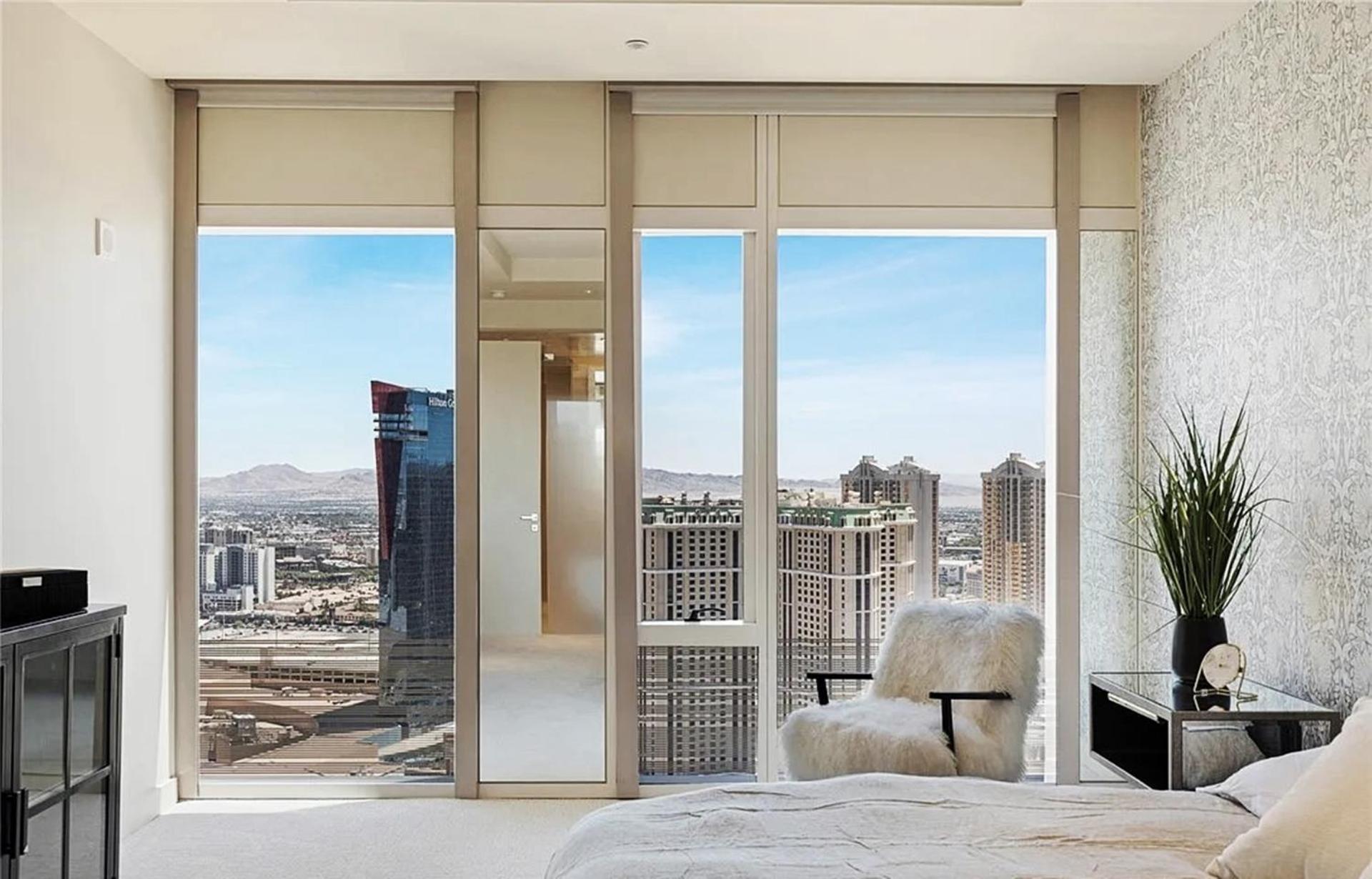 Apartment Elegant Two-bedroom Corner Las Vegas
