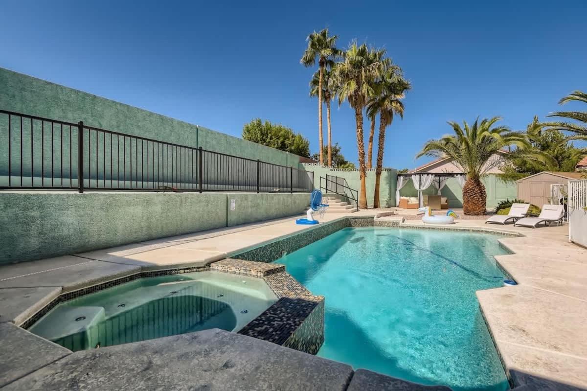 Heated Pool With & Game-room 15 Min To Strip Villa