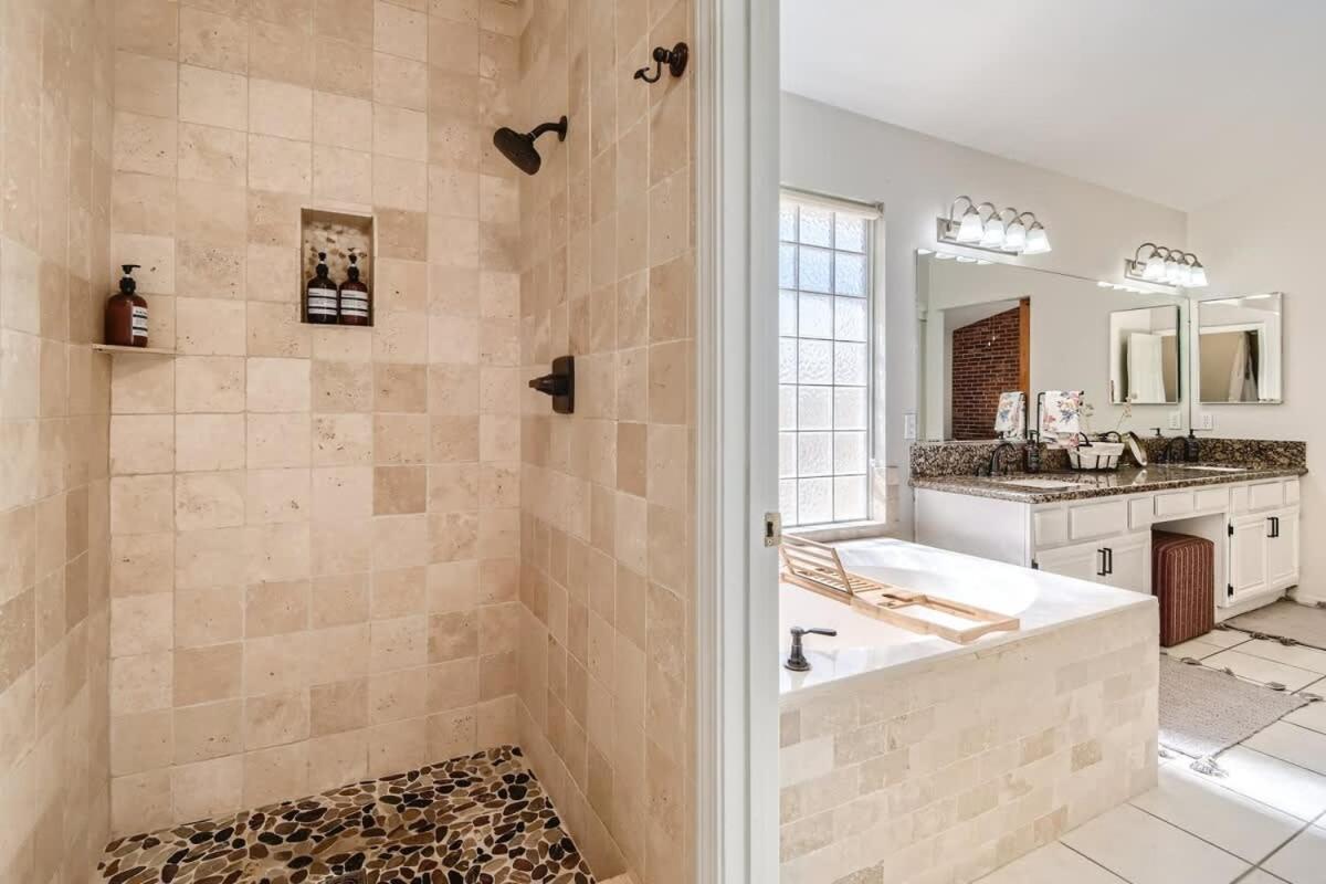 Heated Pool With & Game-room 15 Min To Strip Villa