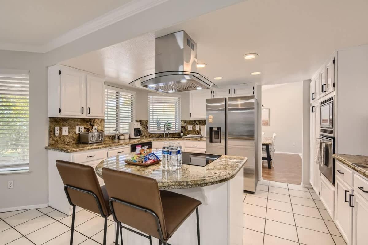 Villa Heated Pool With & Game-room 15 Min To Strip Las Vegas