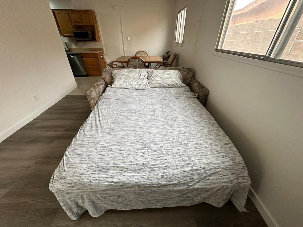 Vintage And House To Rest *