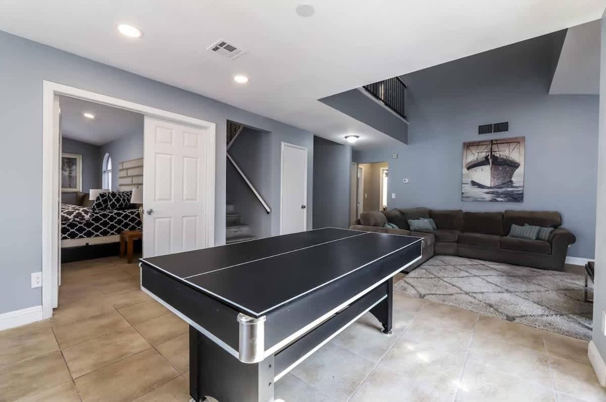 Ferienhaus Vegas Living Gorgeous With Pool Near The Strip