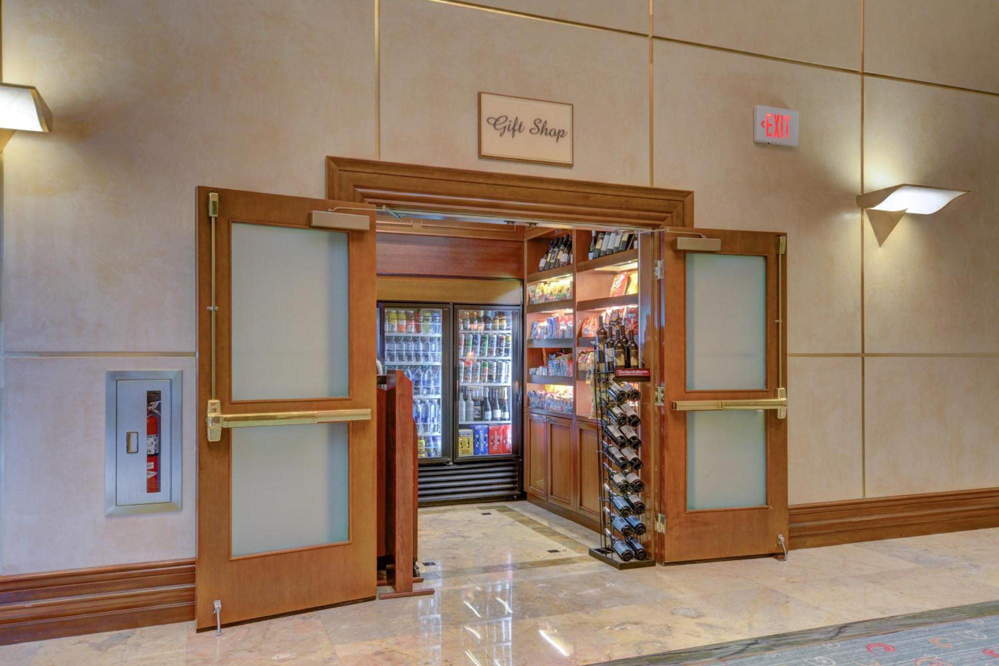 Aparthotel The Deuce's Wild At Mgm Signature 5*