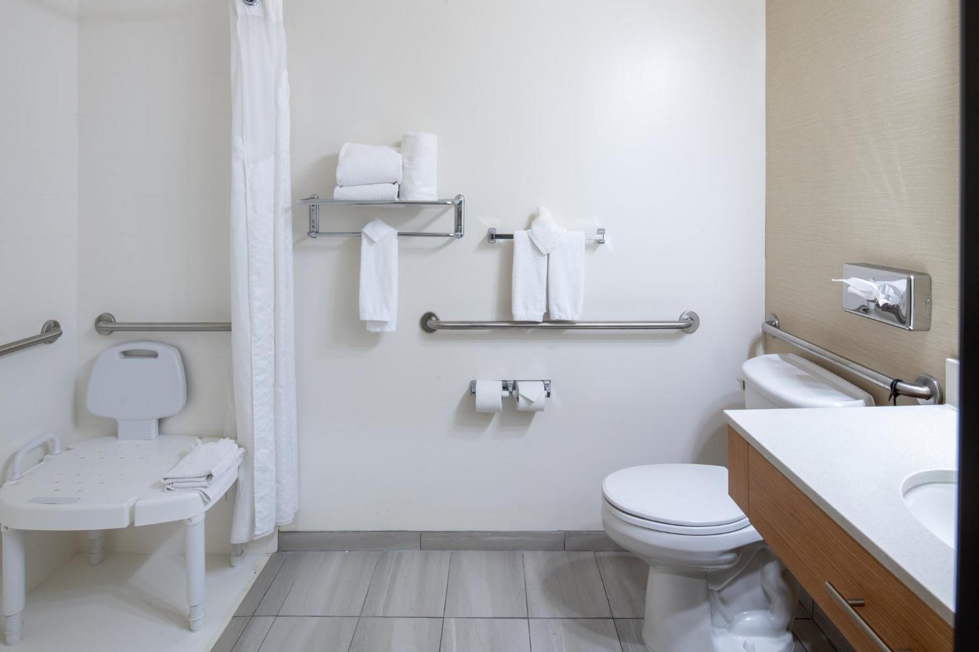 Express And - Henderson By Ihg 3*