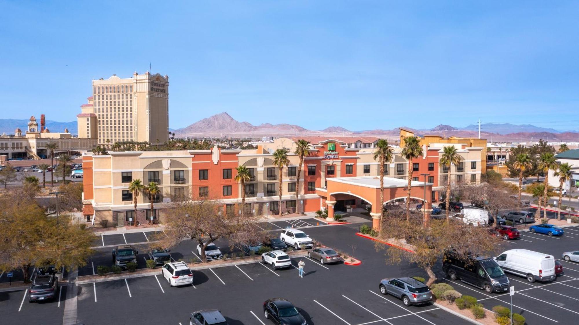 Hotel Express And - Henderson By Ihg
