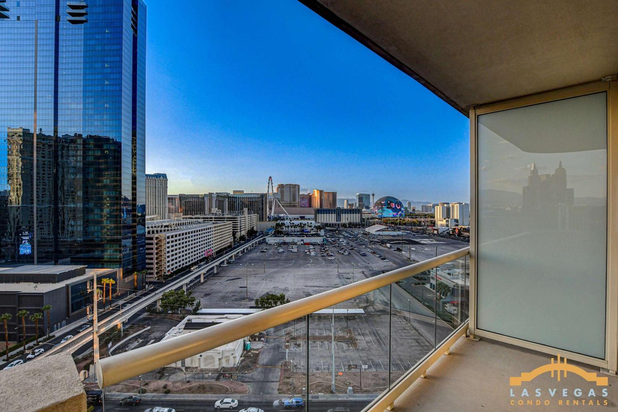 Mgm Signature-14-805 Balcony Strip Sphere F1 Views Holiday home Las Vegas
