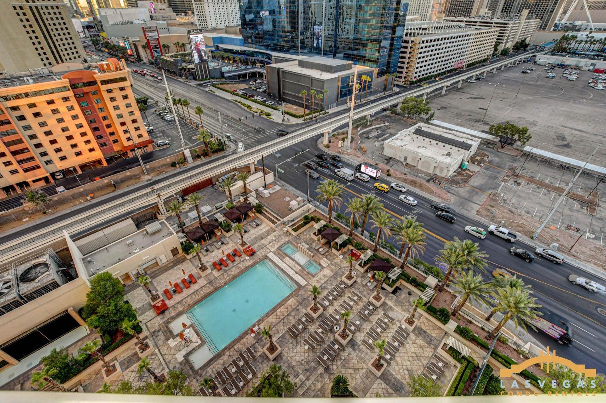 Holiday home Mgm Signature-14-805 Balcony Strip Sphere F1 Views Las Vegas