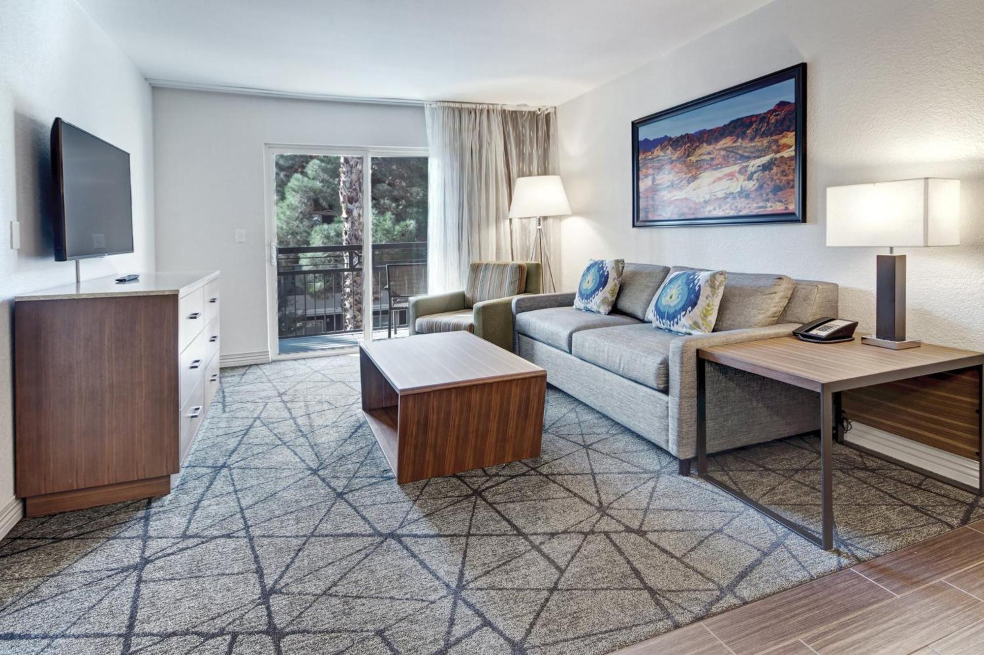Wyndham Desert Rose 2br With Access